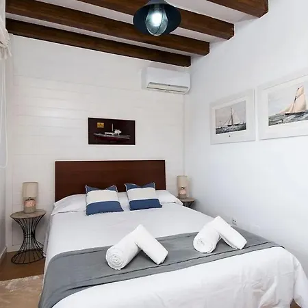 Casa Cantoni Nina Feriehus *